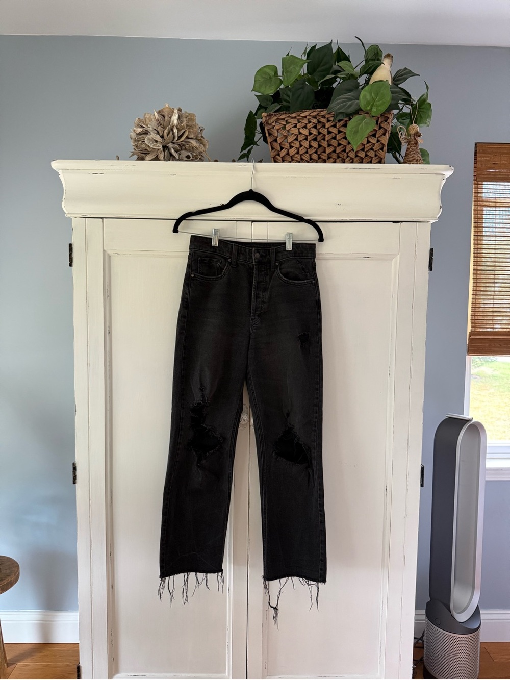 wild fable Black Distressed Straight-Leg Jeans